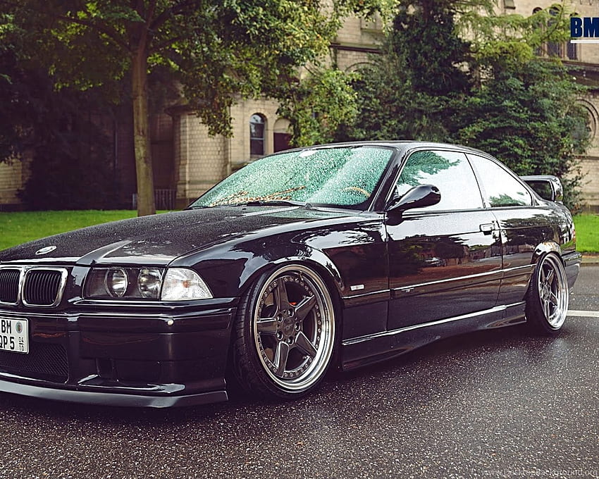 BMW e36 mobil yang semakin tua semakin dicari para kolektor mobil performa dan mesin gahar
