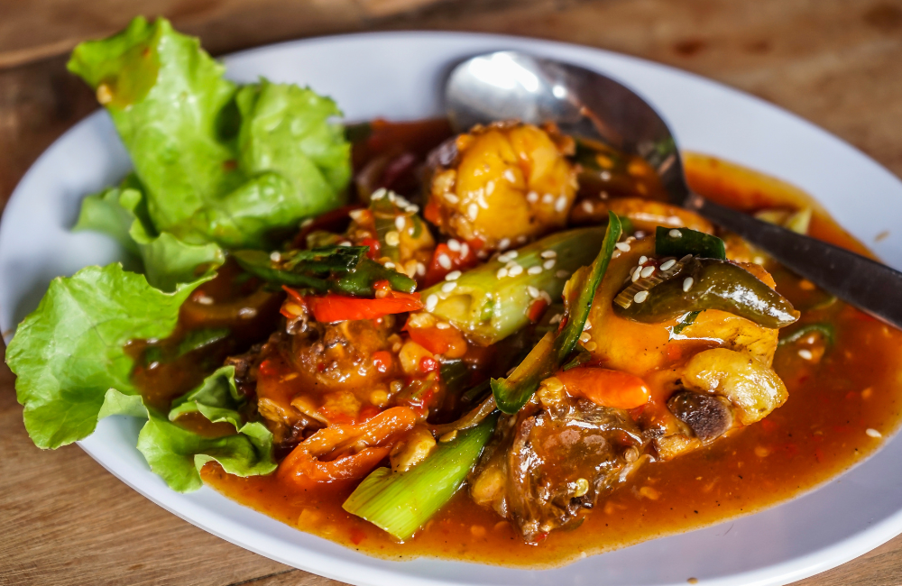 Udang saus tiram ala Chinese food, gurih manis nikmat bikin makan nasi jadi tambah banyak.