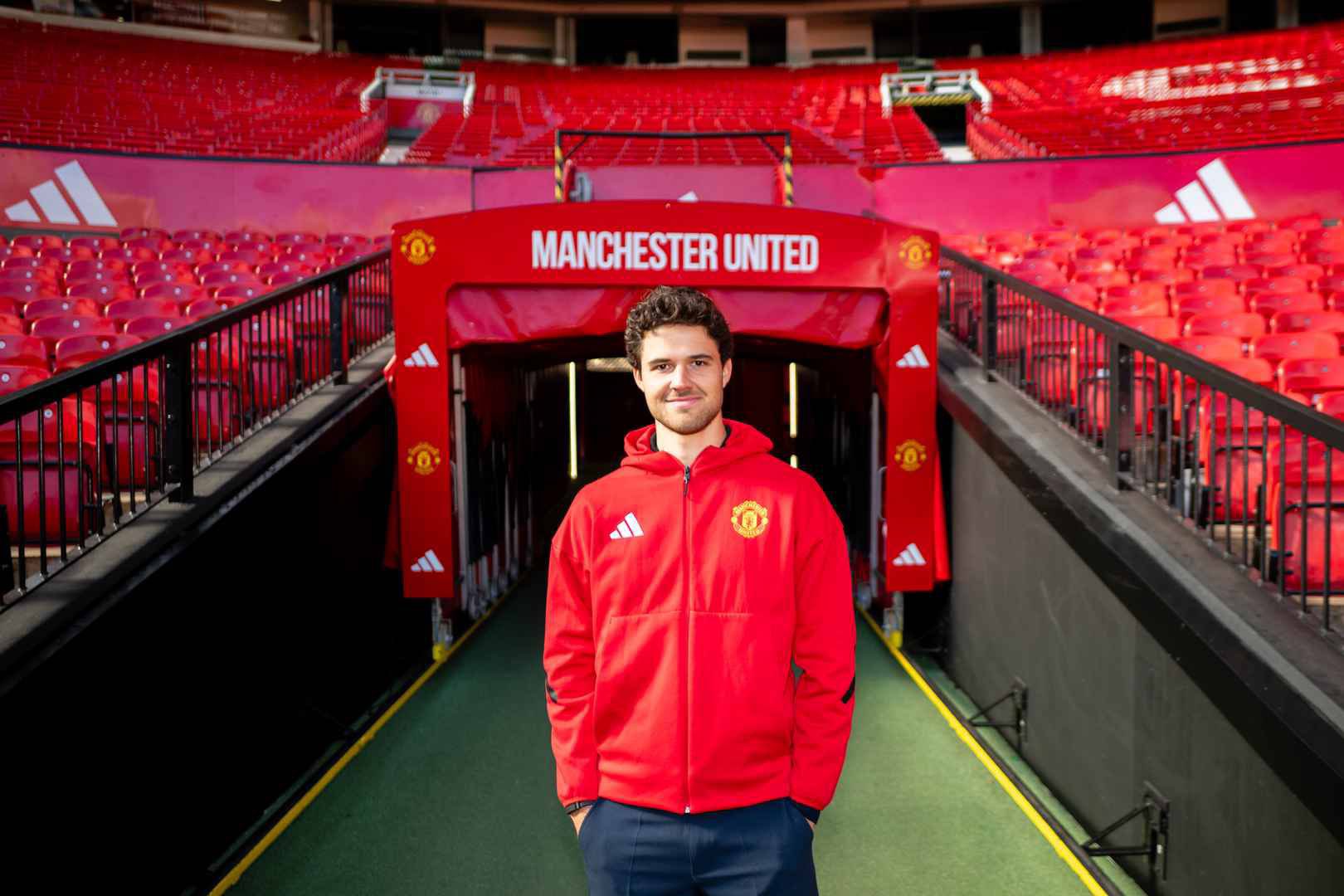 Kiper Manchester United, Senne Lammen