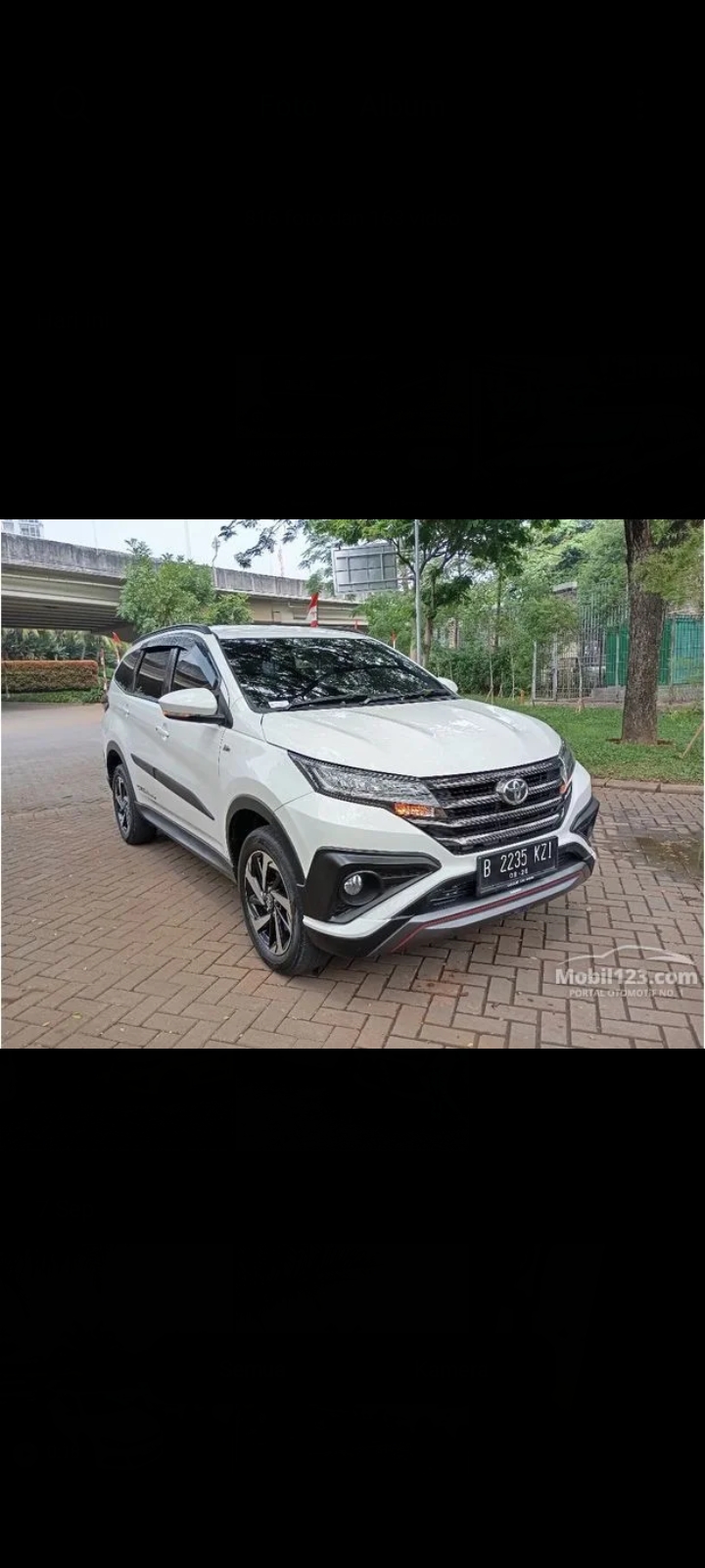 Mobil toyota rush dengan desain besar dan tinggi cocok dipakai dimedan extreme wilayah pegunungan trenggalek