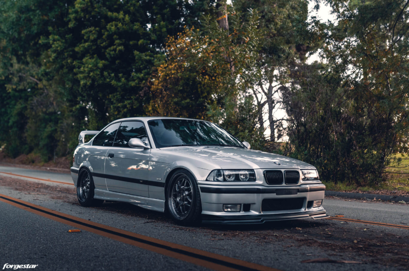 BMW E 36 bahan modif pecinta mobil tua anak Jaman now
