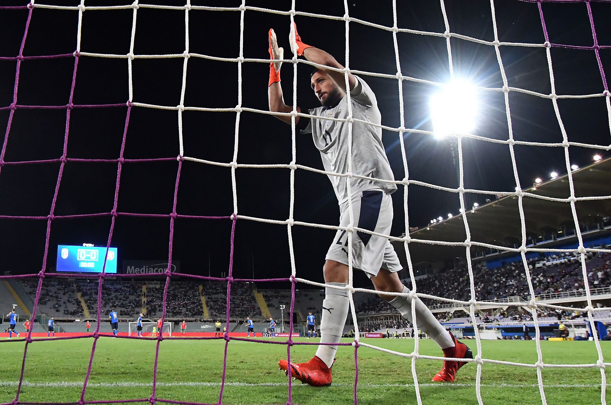 Kiper anyar Manchester City, Gianluigi Donnarumma
