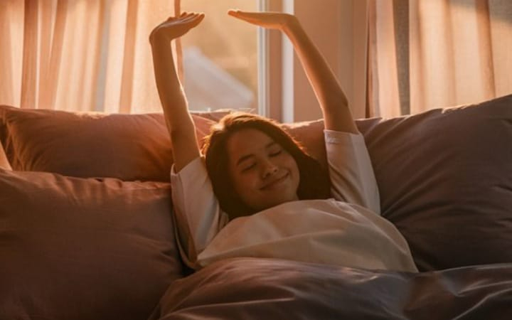 Ternyata, ada sederet manfaat luar biasa yang bisa kamu rasakan jika menjadikan bangun jam 4 pagi sebagai gaya hidup.