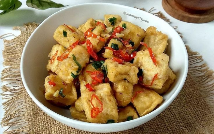 Tahu bisa diolah jadi berbagai kreasi lezat, bikin menu sehari-hari jadi nggak monoton.