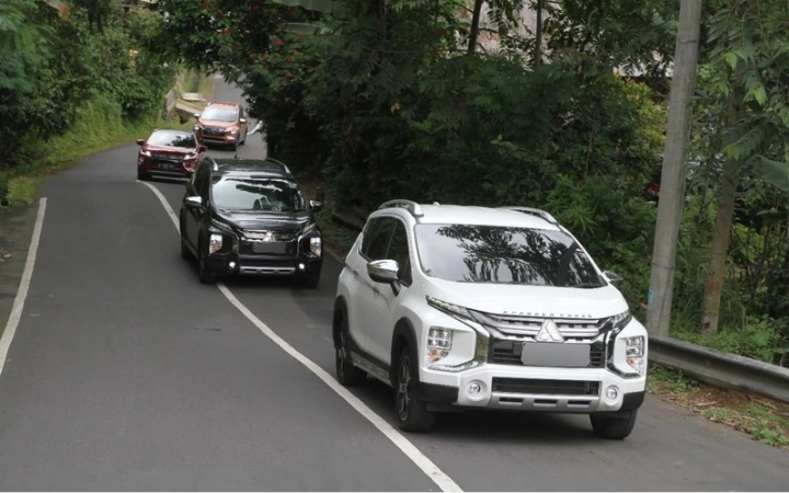 Warga Trenggalek perlu mempertimbangkan mobil yang benar-benar sesuai agar perjalanan tetap aman dan nyaman ketika di jalur pegunungan.