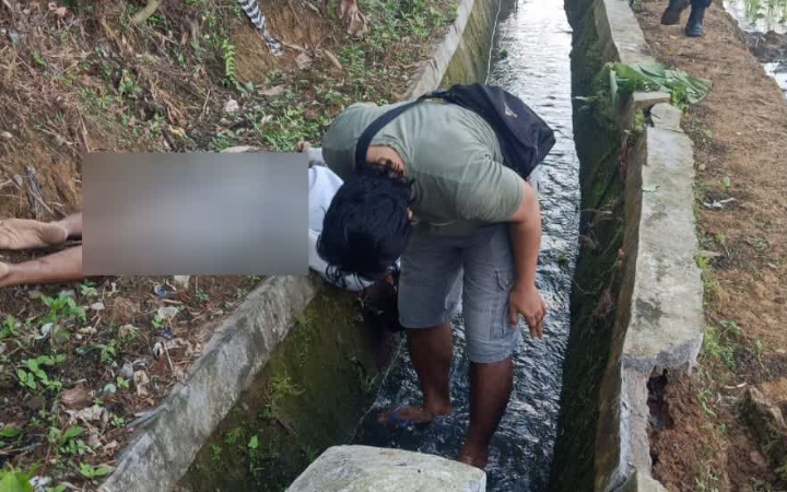 Satu pengendara motor tewas, akibat Kecelakaan lalu lintas terjadi di Lingkungan Pucang Sewu, Desa Prigi, Kecamatan Watulimo, Kabupaten Trenggalek, pada Rabu (8/10/2025).