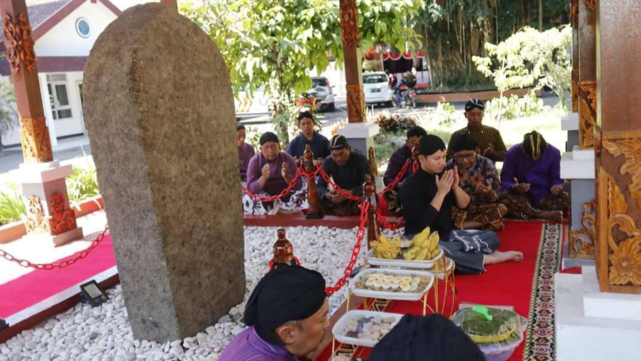 Batu peninggalan kuno di Situs Kamulan, Desa/Kecamatan Durenan, Trenggalek.