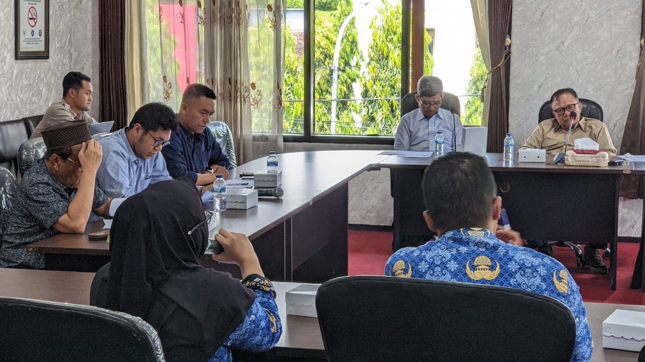 Suasana rapat Komisi I dengan OPD Mitra