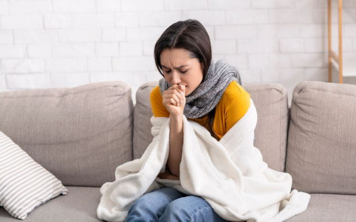 Biar cepat pulih dari batuk pilek, jaga tubuh tetap hangat, perbanyak istirahat, minum air putih, dan konsumsi makanan bergizi