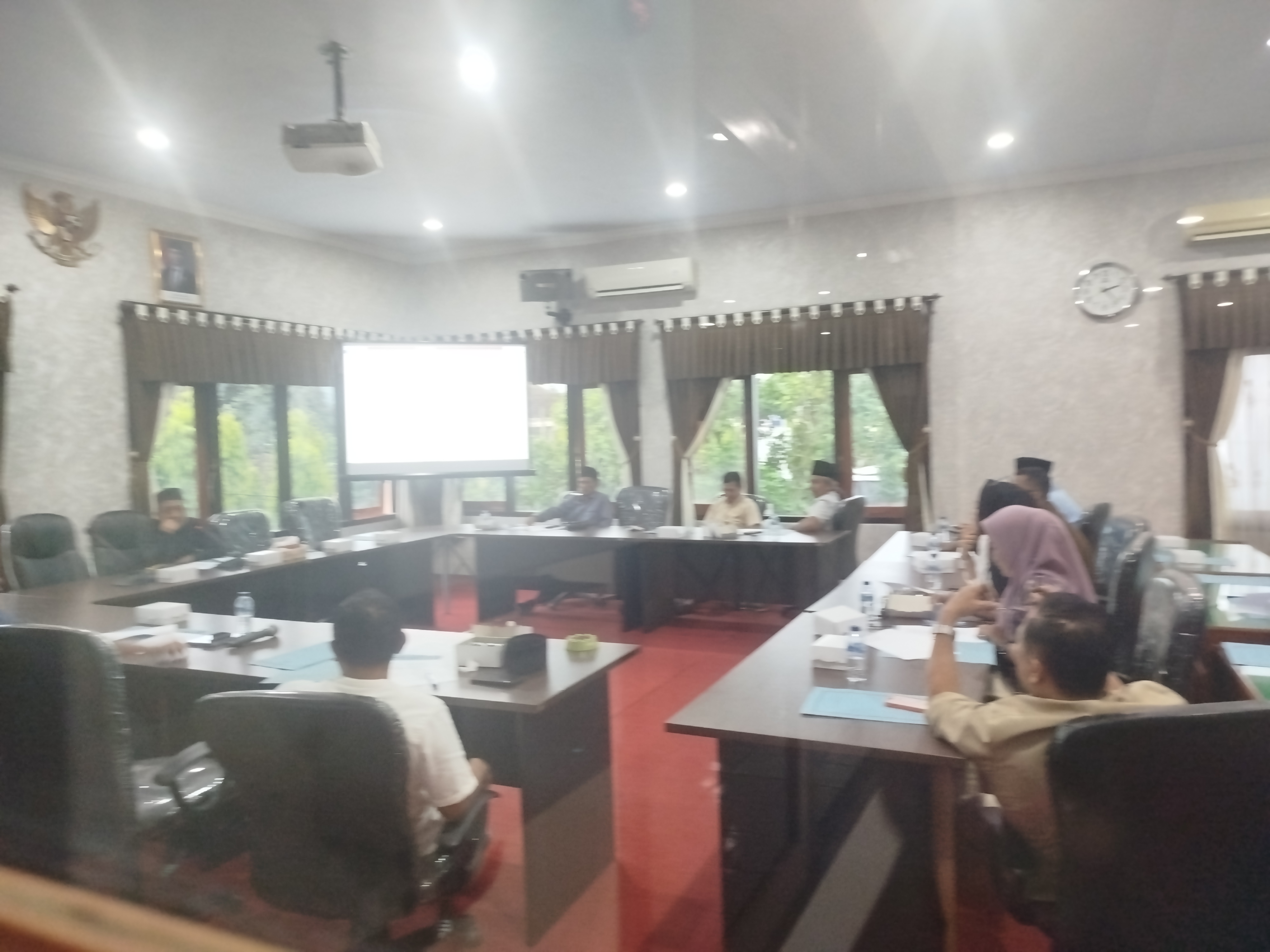 Suasana rapat Banmus untuk penjadwalan agenda di DPRD Trenggalek dua bulan ini