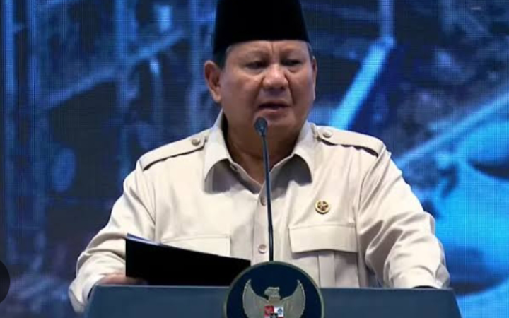 Presiden Prabowo Subianto menegaskan bahwa dirinya tidak memiliki rasa takut terhadap Presiden ke-7 RI, Joko Widodo.