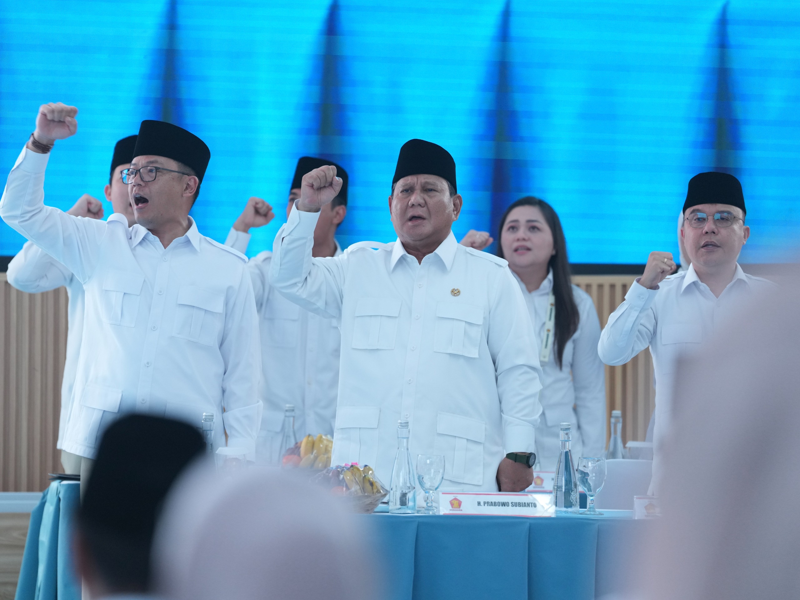 Presiden Prabowo dalam acara Taklimat Ketua Dewan Partai Gerindra bertajuk Kompak Bergerak Berdampak yang dihelat di Padepokan Garuda Yaksa, Hambalang, Bogor, Jawa Barat, Sabtu (8/11/2025).