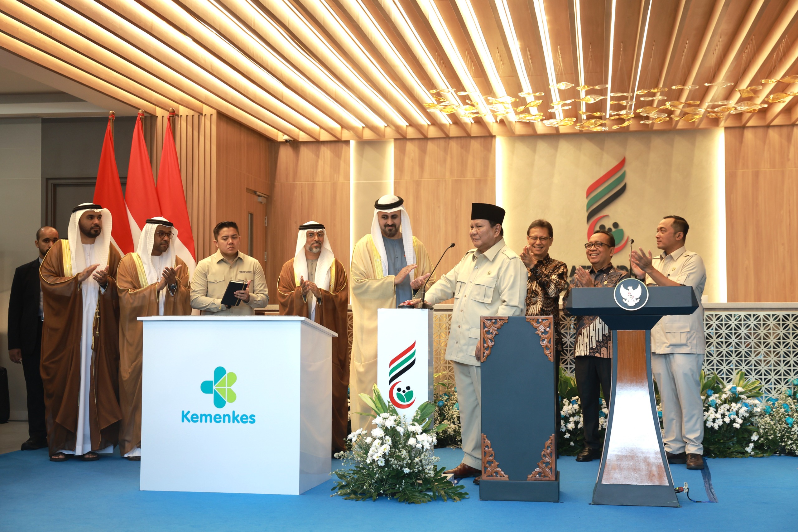 Presiden Prabowo Subianto mengatakan pemerintah akan membangun 66 rumah sakit (RS) baru yang tidak kalah standarnya dengan RS Kardiologi Emirates&ndash;Indonesia (RS KEI).