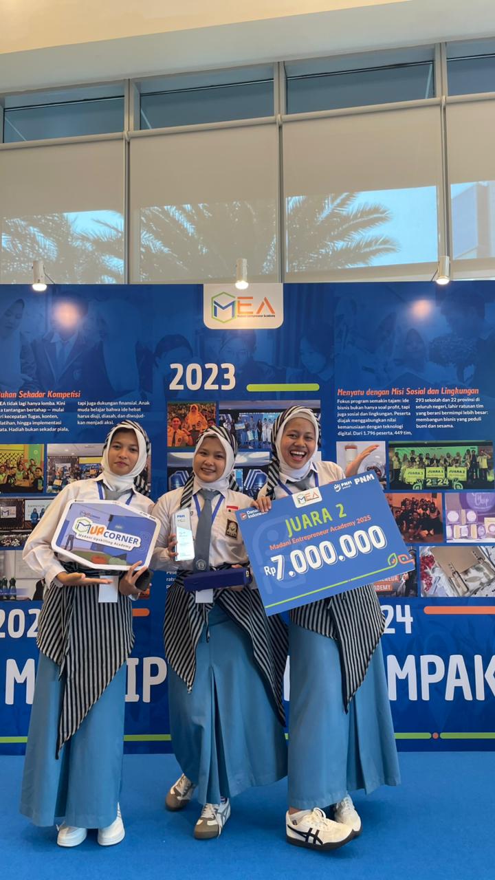 SMKN 1 Trenggalek kembali torehkan prestasi membanggakan di tingkat nasional juara 2&nbsp;&nbsp;MEA LEVEL UP 2025 (Madani Entrepreneur Academy), ajang bergengsi yang diselenggarakan Permodalan Nasional (PNM).