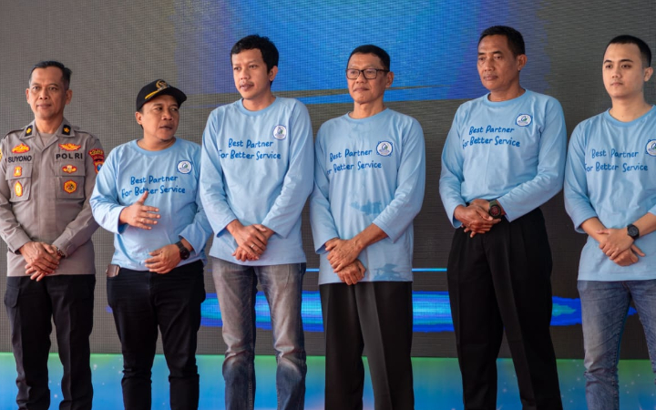 Wakil bupati hingga ketua DPRD Trenggalek hadir dalam peluncuran  Tirtha Pure  air mineral murni dari Gunung Wilis.