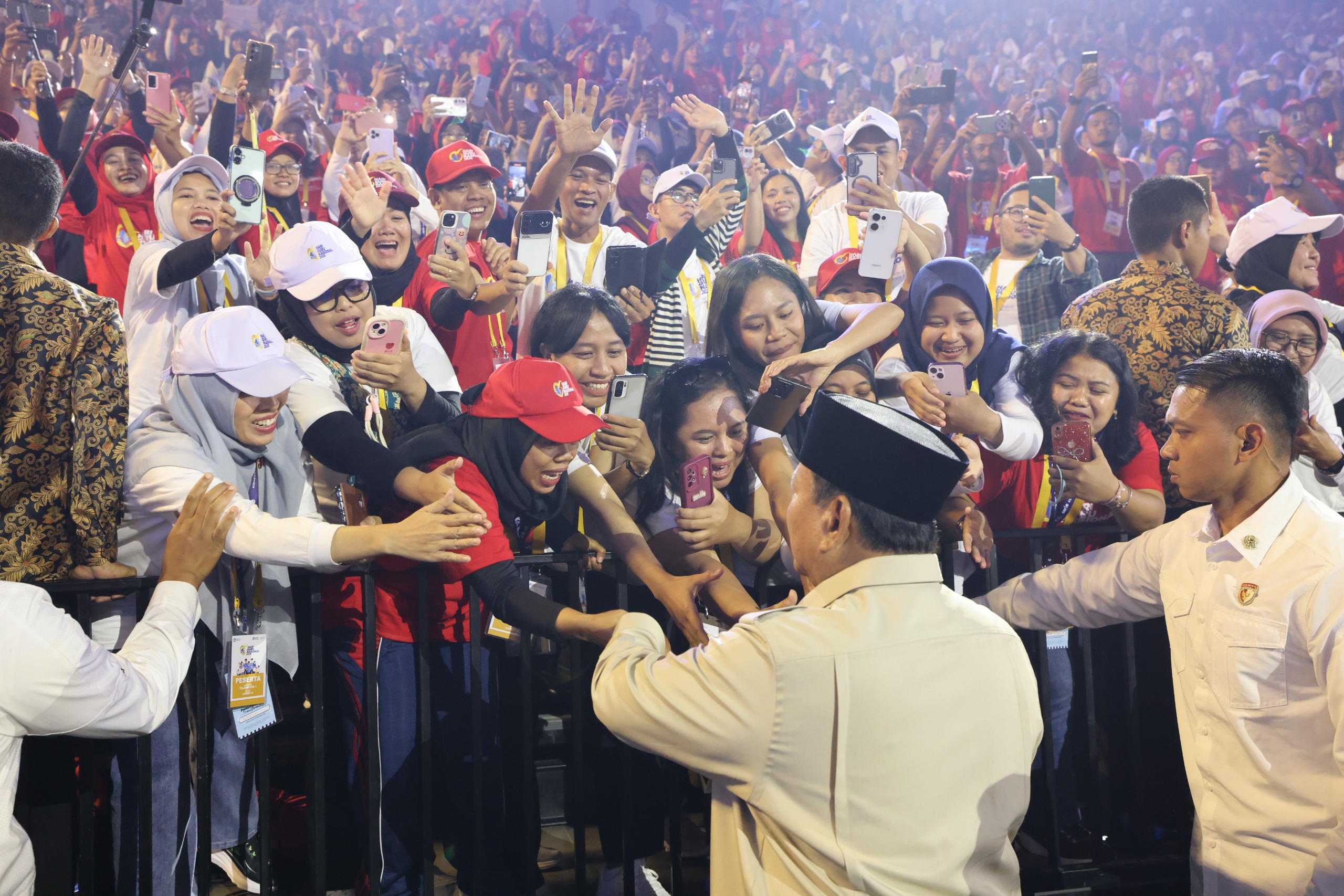 Presiden Prabowo pada acara Puncak Peringatan Hari Guru Nasional (HGN) 2025 di Indonesia Arena, kawasan Gelora Bung Karno (GBK), Senayan, Jakarta, Jumat (28/11/2025).