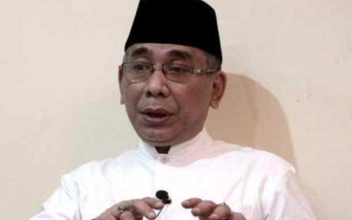 Gus Yahya memberikan keterangan pers di Kantor PBNU, menegaskan bahwa pemberhentian Ketua Umum hanya bisa diproses melalui Muktamar sesuai Pasal 74 ART.
