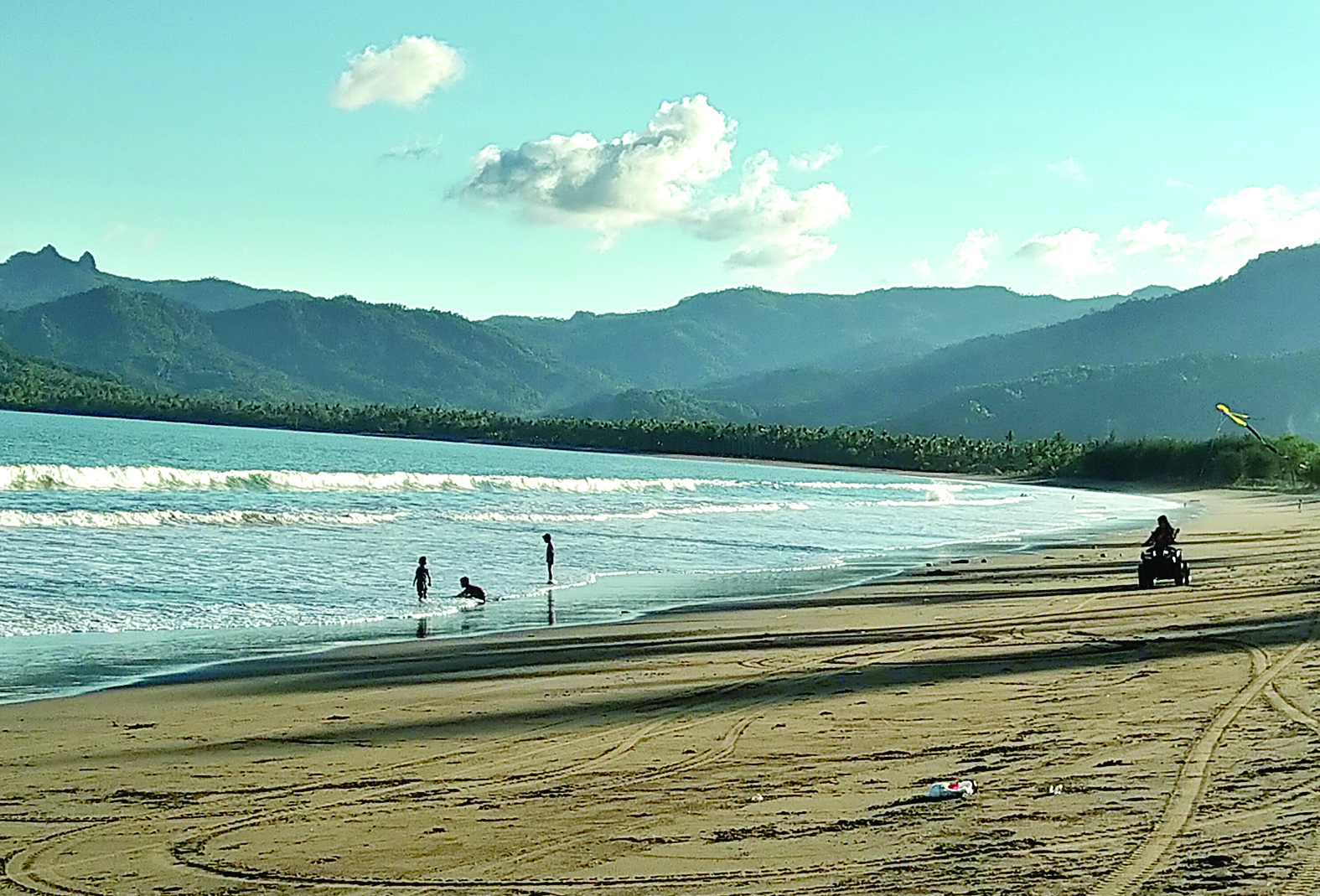 Disparbud Kabupaten Trenggalek pada tahun 2025 telah menargetkan pendapatan dari sektor wisata. Namun sulit terealisasi sepenuhnya karena masih jauh harapan realiasi.