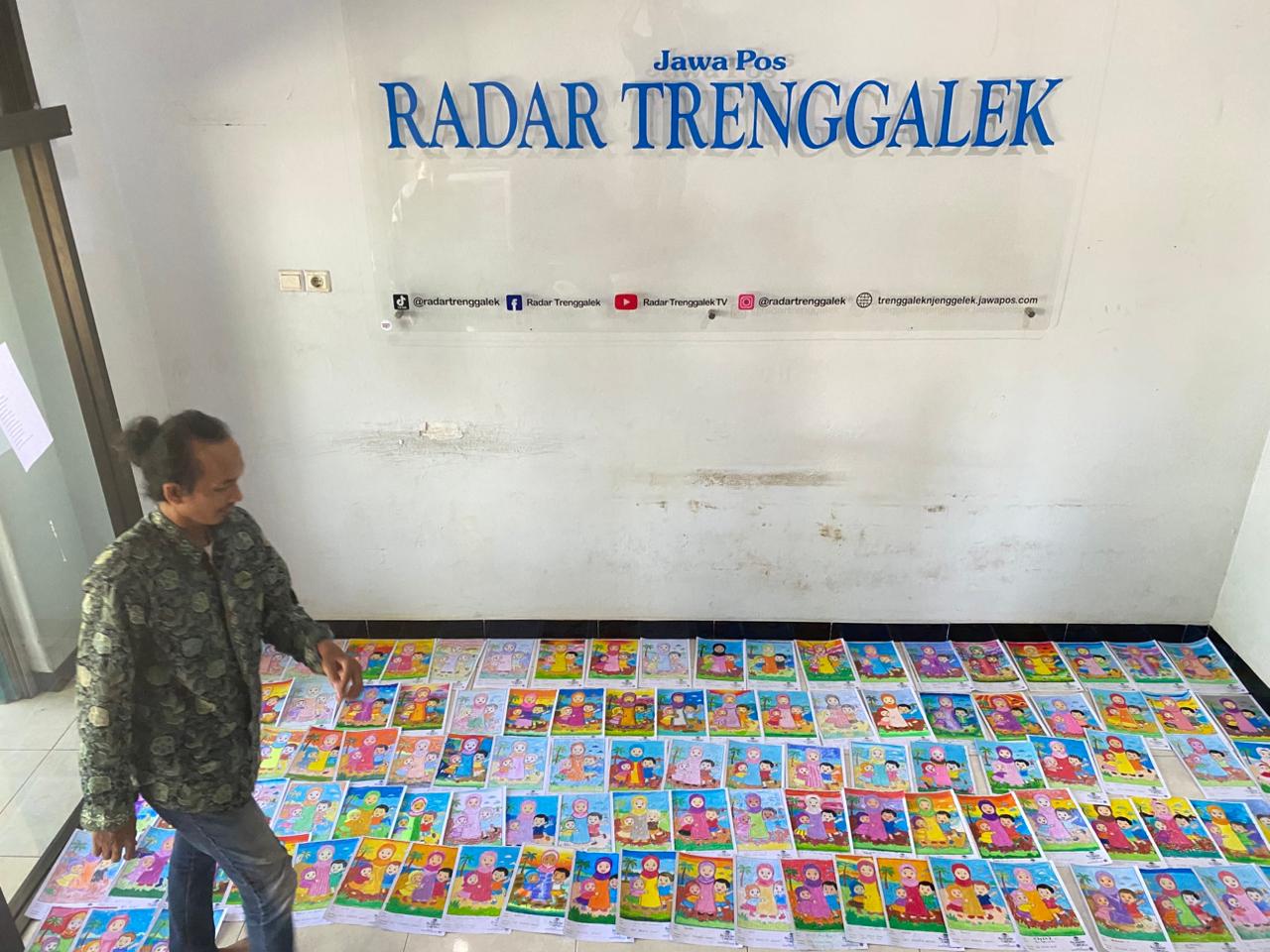Penjurian lomba Mewarna Ceria yang digelar Jawa Pos Radar Trenggalek dan IGTKI Kabupaten Trenggalek akhirnya rampung, Jumat (12/12/2025).