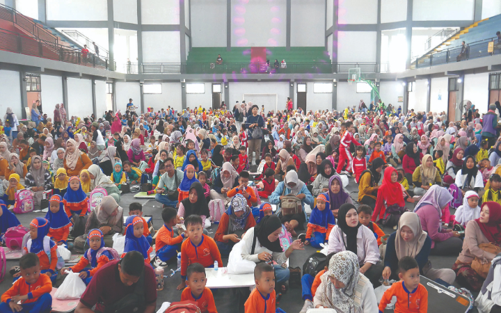 Orangtua dan peserta final Mewarna Ceria mendapatkan matering parenting dari Pokja PAUD Kabupaten Trenggalek.