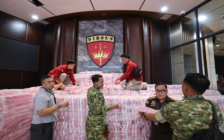 Rilis penyelamatan uang negara Rp 6,6 T dari Satgas PKH&nbsp; dan kasus korupsi minyak kelapa sawit yang digelar di Kejaksaan Agung, Jakarta, Rabu (24/12/2025).