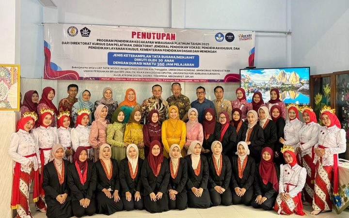 Program PKW Platinum 2025 di LKP Tatik Modes diikuti oleh 30 peserta terpilih yang lolos seleksi ketat dari ratusan pendaftar.