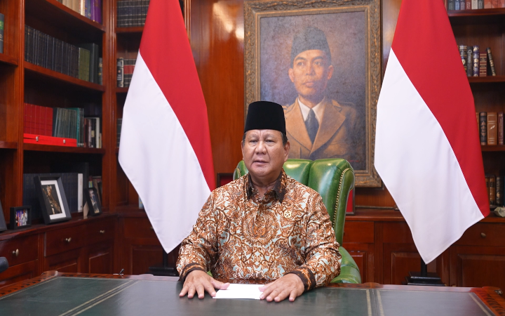 Presiden Prabowo mengucapkan selamat Hari Natal kepada umat Kristiani dan menaruh perhatian serta kepedulian kepada masyarakat di saat hadapi musibah bencana di berbagai daerah,&nbsp; Kamis (25/12/2025).