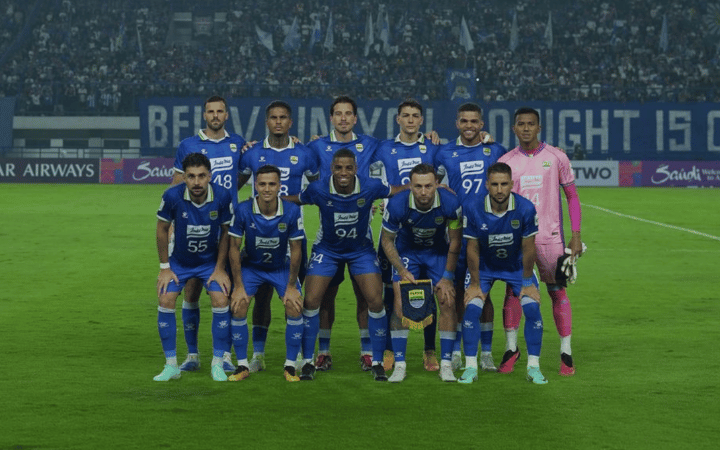 Persib Bandung siap tantang Ratchaburi FC di ACL 2, jadwal padat jadi ujian mental Maung Bandung.