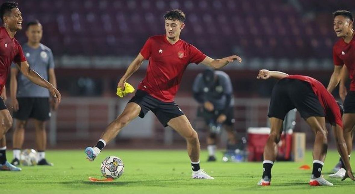 Ivar Jenner Dikaitkan Jadi Pemain Baru Persija Jakarta Jelang Lawan Bali United, Macan Kemayoran Siapkan Gebrakan Besar