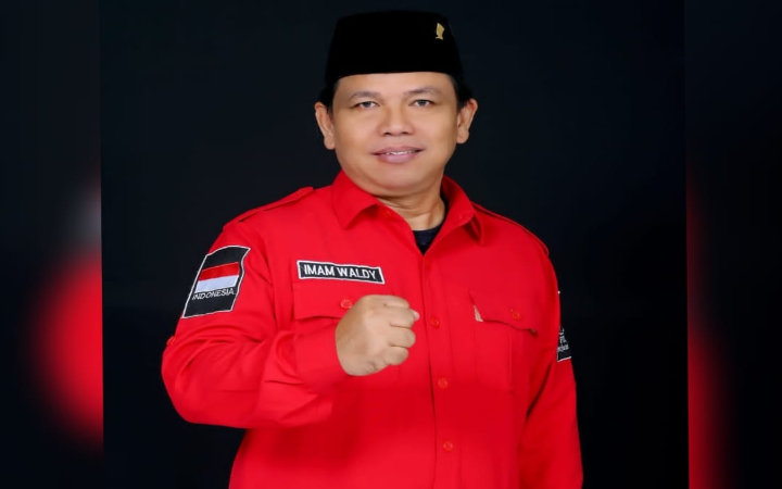 Wakil Kepala Bidang Tenaga Kerja, Jaminan Sosial, Hukum dan Advokasi DPC PDI Perjuangan  Trenggalek, Imam Waldi.