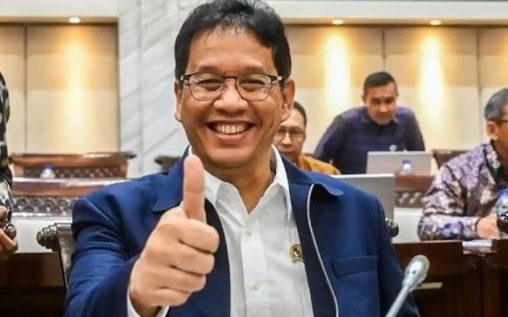 Penguatan rupiah di Indonesia seiring melonjaknya IHSG ke level 9.133, didorong derasnya arus dana asing dan fundamental ekonomi Indonesia yang dinilai tetap solid oleh Purbaya.