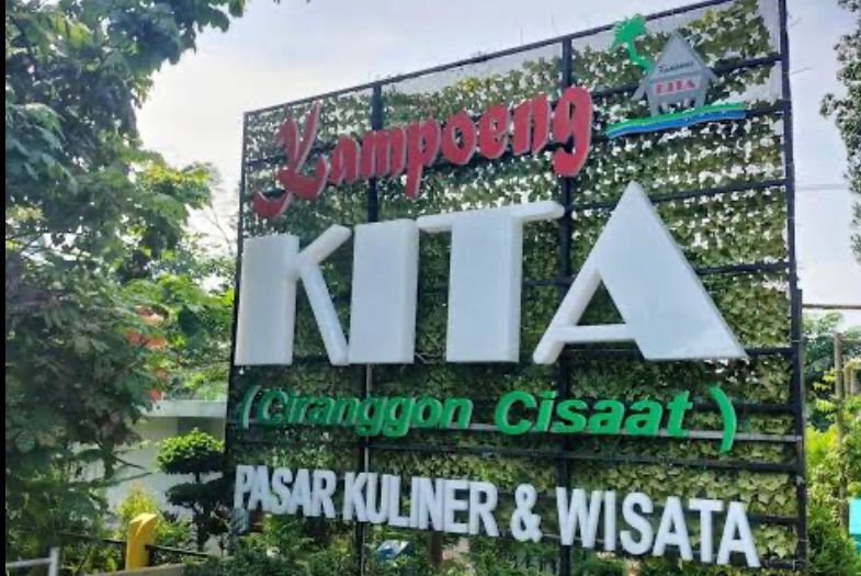 Wisata Kampung Kita Setu Bekasi tiket masuk Rp10 ribu! Ada kolam renang anak Rp20 ribu, flying fox, saung gratis, view sawah.