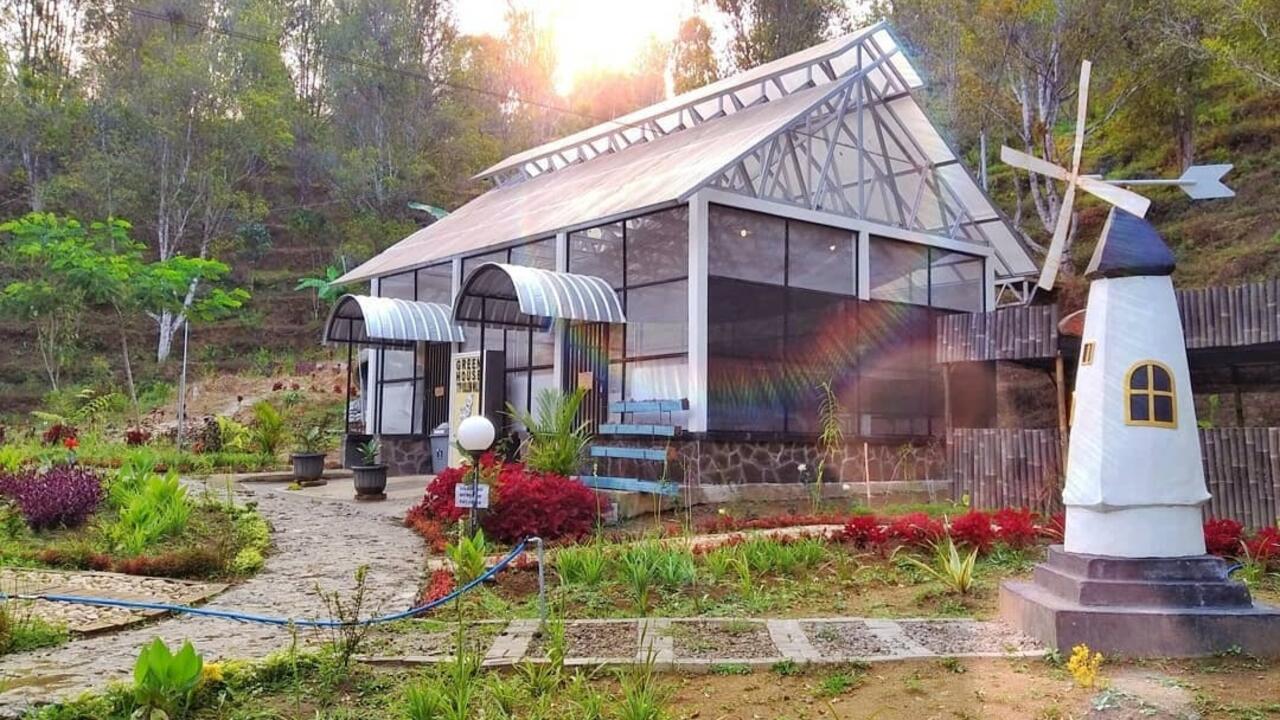Kecamatan Bendungan Trenggalek di lereng Gunung Wilis dikenal sejuk dengan wisata Dilem Wilis, Coban Rambat, Kedung Gede dan potensi alam.