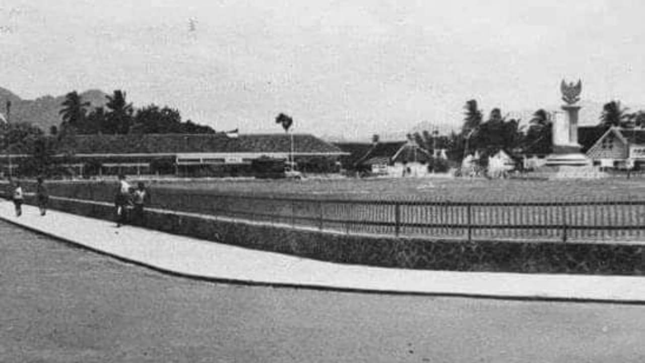 Sejarah Kabupaten Trenggalek terungkap dari jejak manusia purba, prasasti kuno, hingga dinamika wilayah sejak era kolonial Belanda.