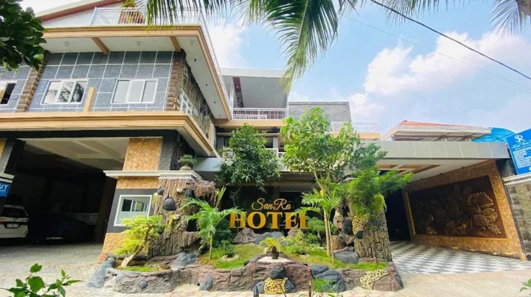 Homestay Sandra Panggul Trenggalek menawarkan penginapan nyaman dekat Pantai Pelang dengan fasilitas lengkap dan suasana seperti rumah sendiri.