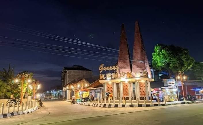 Gunung Kemukus Sragen kini tampil sebagai wisata religi modern. Simak fakta mitos, sejarah, dan kondisi terkininya di sini
