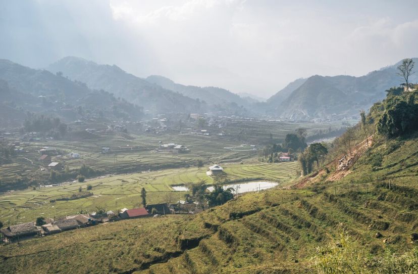Menyusuri desa tersembunyi di Bogor, Purwasari Luwiliang, dengan sawah hijau, kolam ikan mas, dan kehidupan desa yang masih alami.