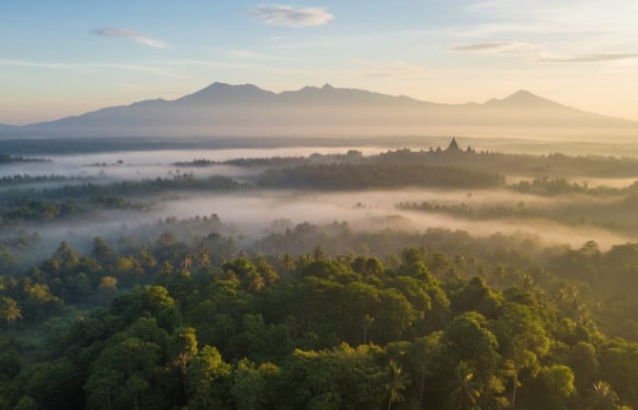 Wisata Magelang makin hits 2026! Jelajahi Gereja Ayam, sop empal legendaris, kupat tahu, hingga es murni segar.