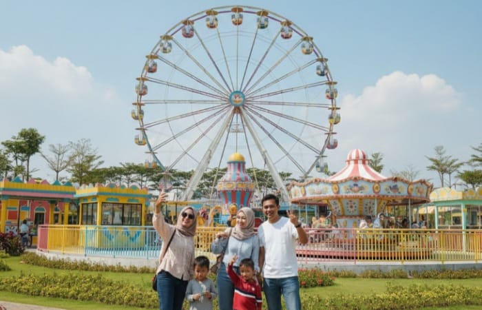 Wisata Semarang makin hits! Dari Saloka Park hingga Kota Lama, ini 10 destinasi viral dan instagramable wajib dikunjungi.