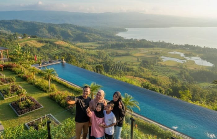 Wisata terbaru di Semarang makin hits! Ini 12 destinasi alam dan kekinian yang cocok untuk liburan keluarga dan healing.