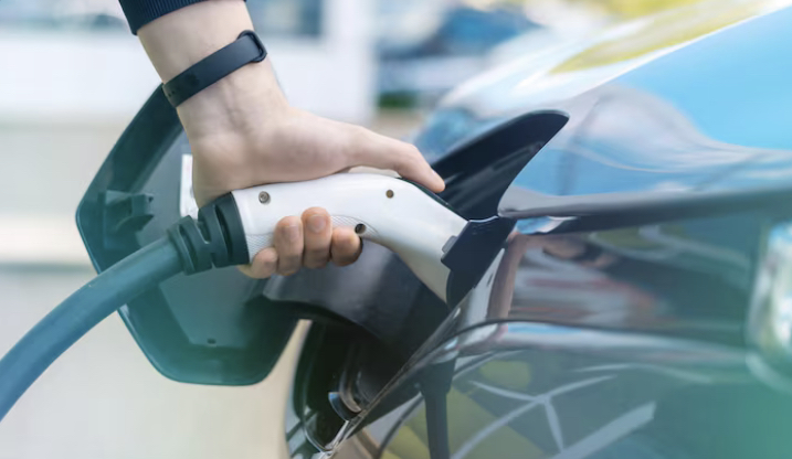 Geger! Penjualan mobil listrik terlaris Oktober 2025 dipuncaki BYD Atto 1 dengan 9.396 unit, libas Avanza! Cek daftar lengkap 15 besar di sini.