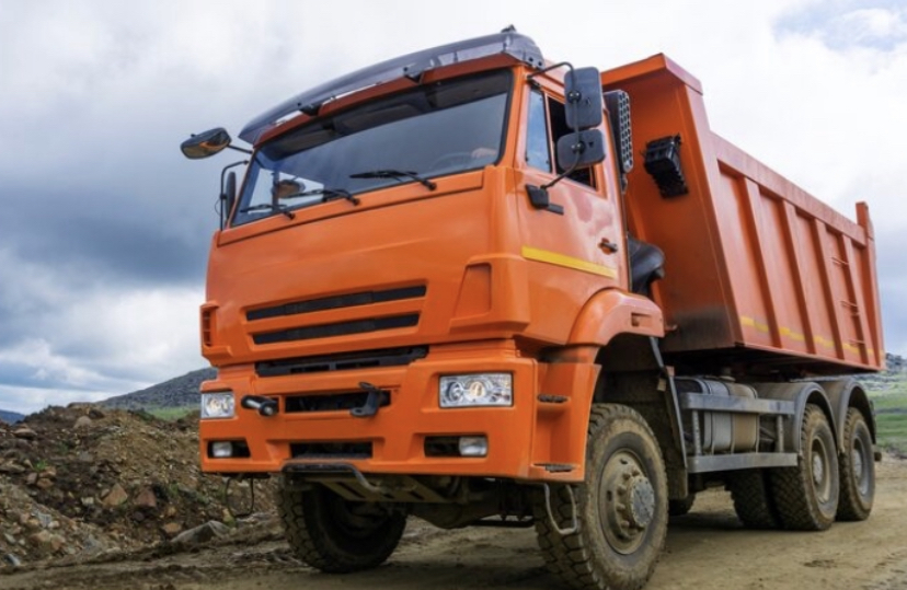 Mobil usaha bekas murah di Putra Arjuna Mobilindo Kedoya, Jakarta Barat. Tersedia truk, towing, box, harga mulai Rp50 jutaan.