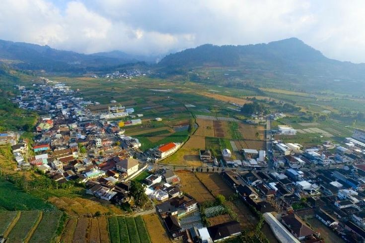 Tol Kayangan Dieng, jalan setapak 3 meter dengan panorama pegunungan dan kabut, penghubung Banjarnegara&ndash;Batang yang gratis. Pinterest