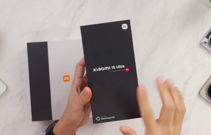 Xiaomi 17 Ultra hadir dengan kamera Leica, sensor 1 inci, dan performa gahar. Simak spesifikasi lengkap flagship terbaru ini!