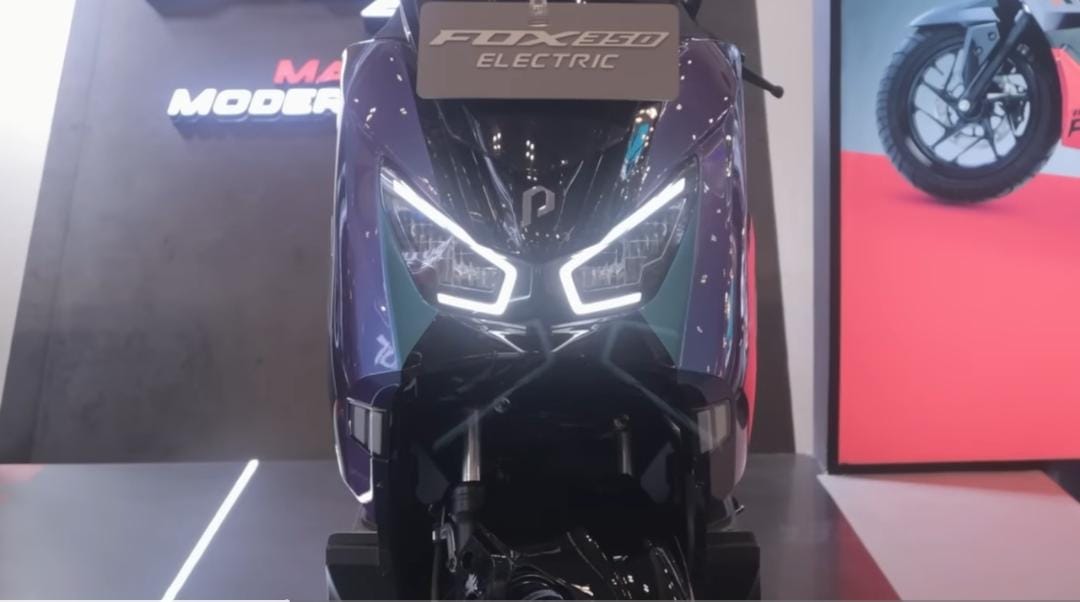 Polytron Fox 350 hadir dengan cruise control dan hill start assist. Simak review lengkap dan peningkatannya dari Fox Air!