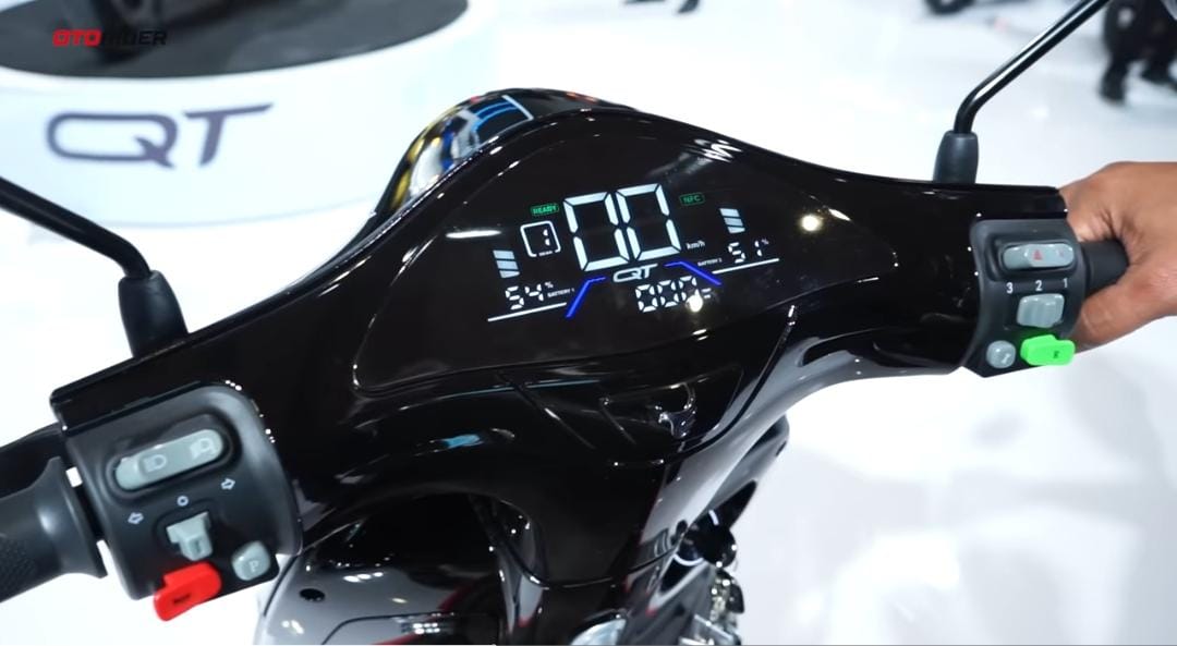Indomobil eMotor QT meluncur di IMS 2026 dengan harga mulai Rp15 juta. Simak spesifikasi, fitur, dan beda QT vs QT Pro!