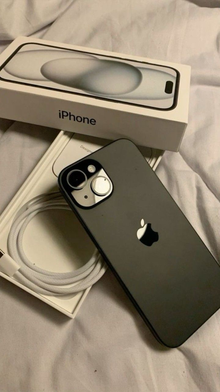 iPhone 15 di tahun 2026 disebut jadi iPhone 13 baru. Kamera 48 MP, USB-C, dan performa kencang bikin makin worth it. Pinterest