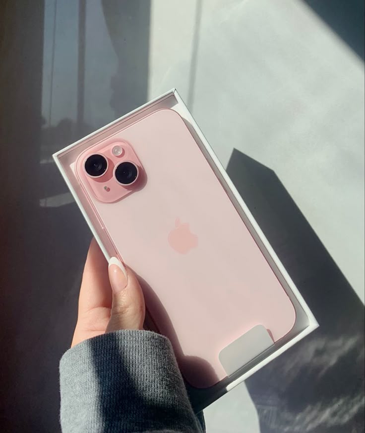 Panduan iPhone untuk content creator: 6 rekomendasi iPhone terbaik buat ngonten, edit video, dan cuan di 2026. Pinterest