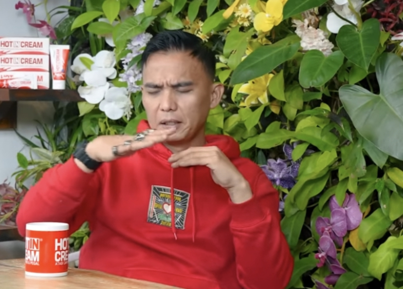 Ramalan Hard Gumai tentang Deddy Corbuzier kembali disorot usai insiden podcast viral dan memicu spekulasi netizen.