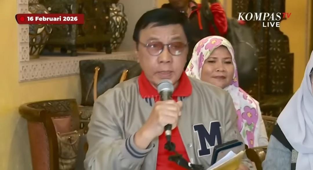 FPP TNI ajukan citizen lawsuit dan tuduh ijazah Jokowi palsu, singgung peran oligarki di balik polemik.